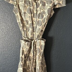 Size small Merona dress, tan and black EUC knee length